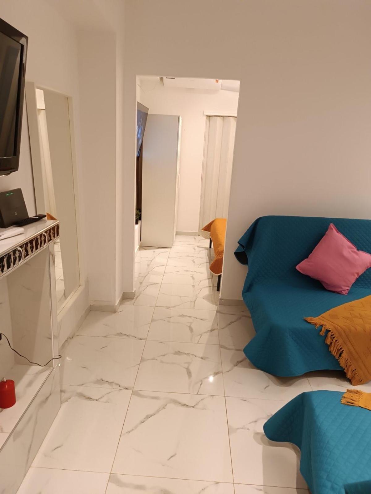 Giannis Apartment Atenas Exterior foto